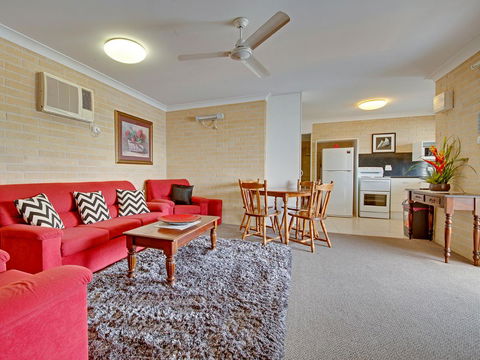 Murray Street Apartments - Holiday Cairns 11