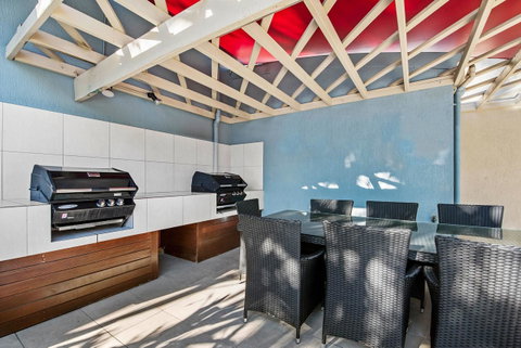 Sailport Mooloolaba Apartments - Holiday Cairns 8
