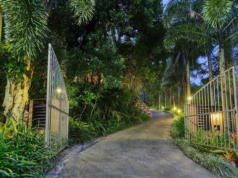 Cairns Rainforest Retreat - Holiday Cairns 2