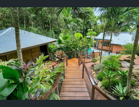 Cairns Rainforest Retreat - Holiday Cairns 7