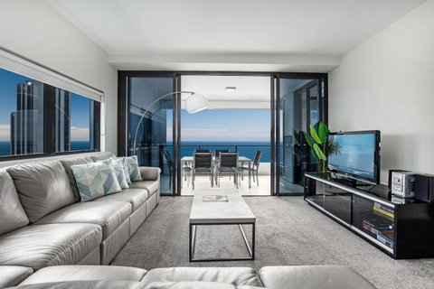 Ultra Broadbeach - Holiday Cairns 34