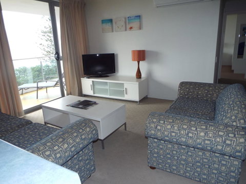 Northwind Beachfront Apartments - Holiday Cairns 16