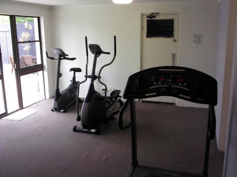 Northwind Beachfront Apartments - Holiday Cairns 6