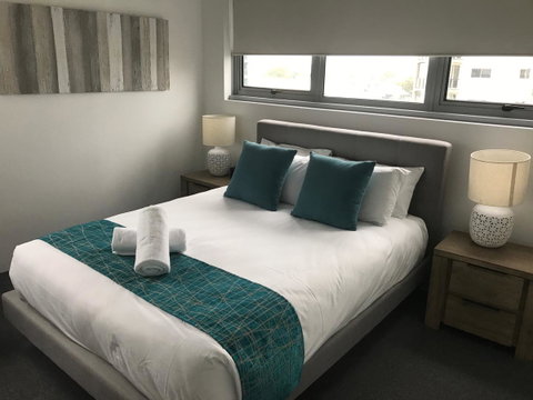 Northwind Beachfront Apartments - Holiday Cairns 21