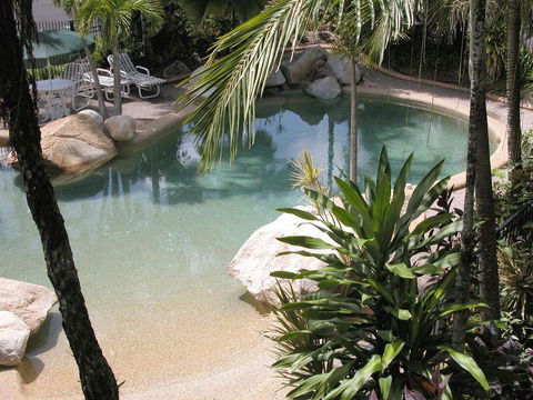 Cairns Queenslander Hotel & Apartments - Holiday Cairns 13