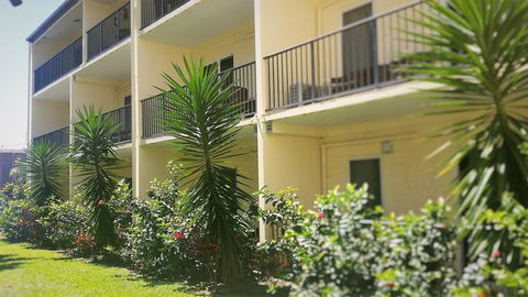 Cairns Queenslander Hotel & Apartments - Holiday Cairns 32