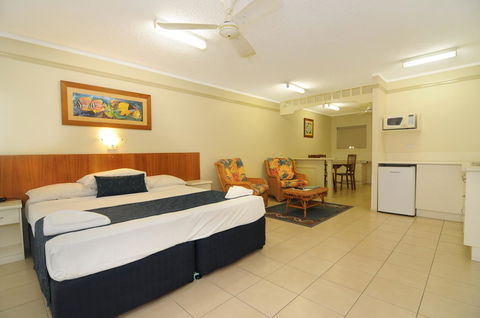 Cairns Queenslander Hotel & Apartments - Holiday Cairns 22