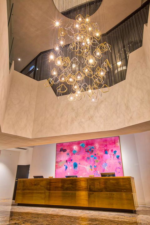 Eatons Hill Hotel - Holiday Cairns 5