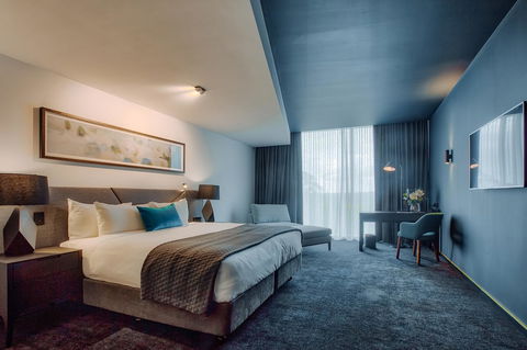 Eatons Hill Hotel - Holiday Cairns 22