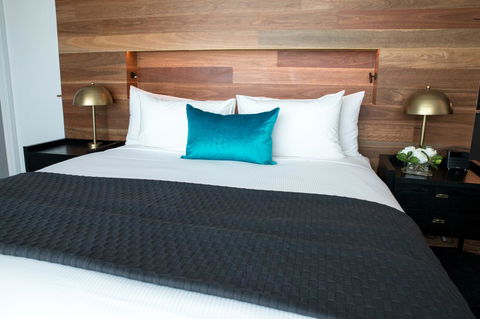 Eatons Hill Hotel - Holiday Cairns 33