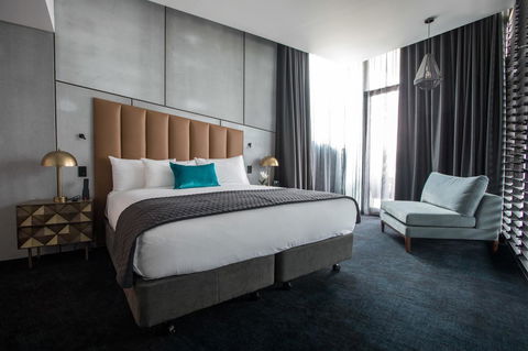 Eatons Hill Hotel - Holiday Cairns 30