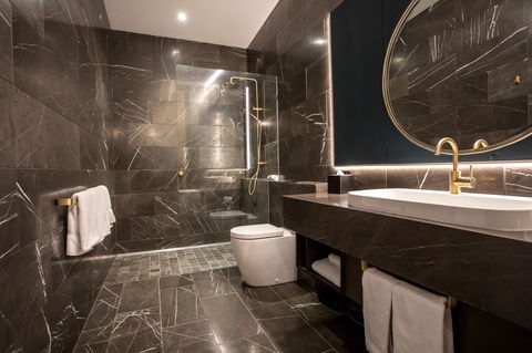 Eatons Hill Hotel - Holiday Cairns 29