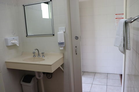YAL Cairns - A Motel That Makes A Difference - Holiday Cairns 20