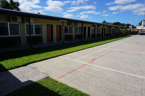 YAL Cairns - A Motel That Makes A Difference - Holiday Cairns 41