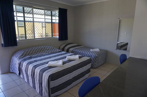 YAL Cairns - A Motel That Makes A Difference - Holiday Cairns 30