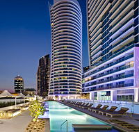 Hilton Surfers Paradise Residences - Holiday Cairns