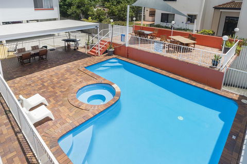 Sunshine Beach Resort - Holiday Cairns 1