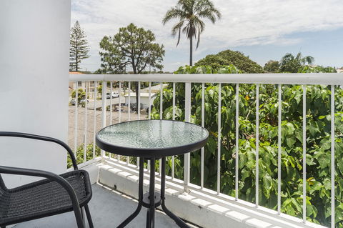 Sunshine Beach Resort - Holiday Cairns 4