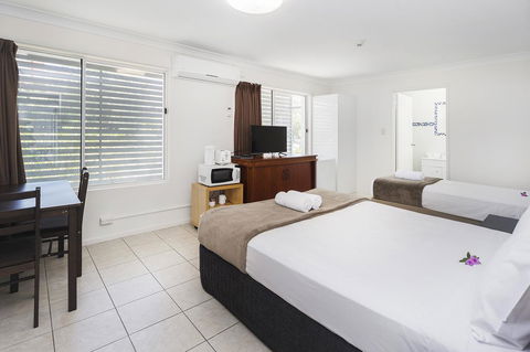 Sunshine Beach Resort - Holiday Cairns 8
