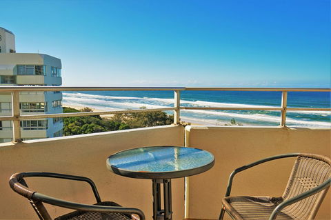 Equinox Resort - Holiday Cairns 0
