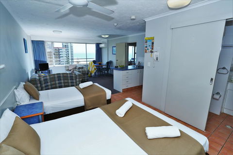 Equinox Resort - Holiday Cairns 34