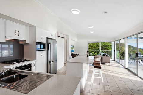 Oasis Apartments On Hamilton Island By HIHA - Holiday Cairns 38