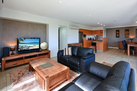 Oasis Apartments On Hamilton Island By HIHA - Holiday Cairns 10
