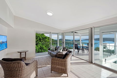 Oasis Apartments On Hamilton Island By HIHA - Holiday Cairns 35
