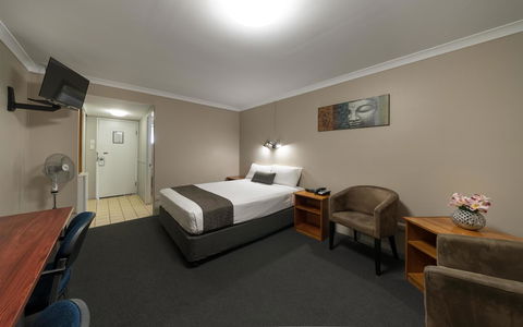 Cosmopolitan Motel & Serviced Apartments - Holiday Cairns 5