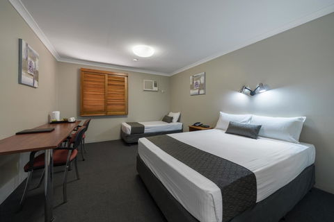 Cosmopolitan Motel & Serviced Apartments - Holiday Cairns 4