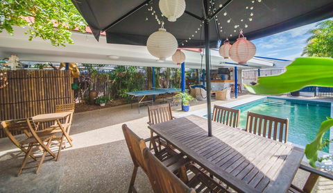 Cosmopolitan Motel & Serviced Apartments - Holiday Cairns 8