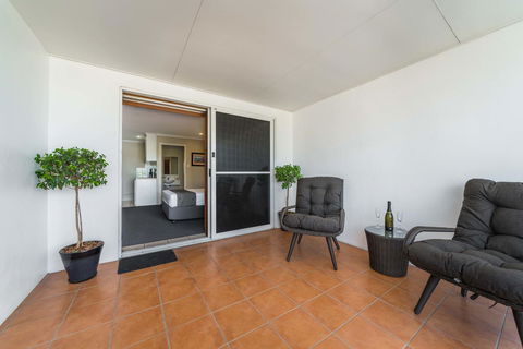 Cosmopolitan Motel & Serviced Apartments - Holiday Cairns 18