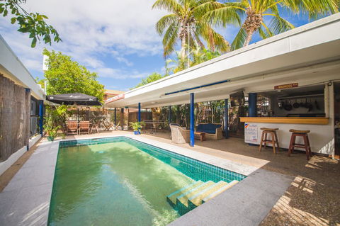 Cosmopolitan Motel & Serviced Apartments - Holiday Cairns 16