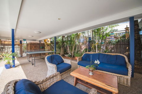 Cosmopolitan Motel & Serviced Apartments - Holiday Cairns 9