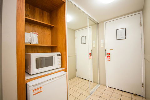 Cosmopolitan Motel & Serviced Apartments - Holiday Cairns 22