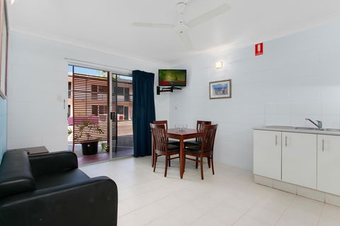 Cairns City Palms - Holiday Cairns 22