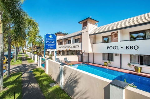 Cairns City Palms - Holiday Cairns 1