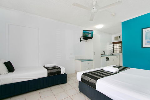 Cairns City Palms - Holiday Cairns 27