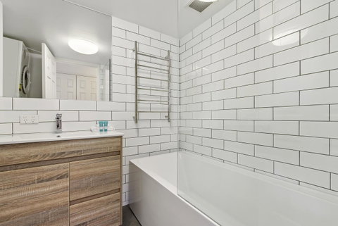 Dockside Apartments Mooloolaba - Holiday Cairns 3