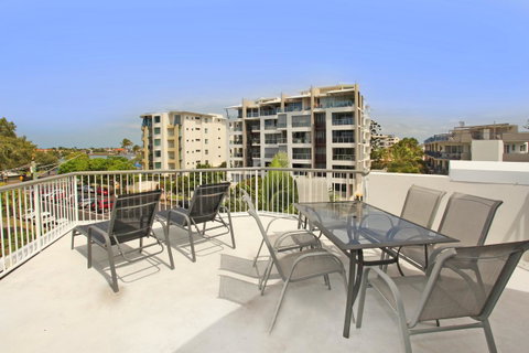 Dockside Apartments Mooloolaba - Holiday Cairns 27