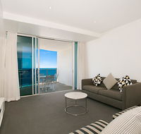 Number 1 H Luxury Residence - Netflix WiFi  More - Holiday Cairns