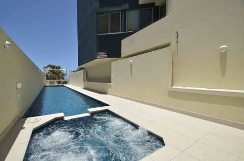 Malibu Apartments - Holiday Cairns 25