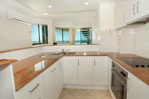 Malibu Apartments - Holiday Cairns 15