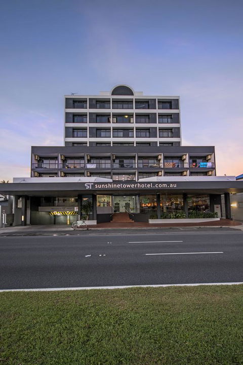 Sunshine Tower Hotel - Holiday Cairns 11
