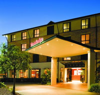 Travelodge Hotel Garden City Brisbane - Holiday Cairns