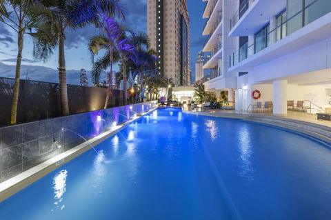 Wyndham Resort Surfers Paradise - Holiday Cairns 3