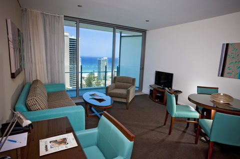 Wyndham Resort Surfers Paradise - Holiday Cairns 26