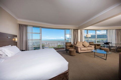 DoubleTree By Hilton Cairns - Holiday Cairns 31