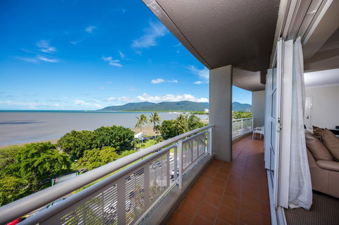 DoubleTree By Hilton Cairns - Holiday Cairns 29