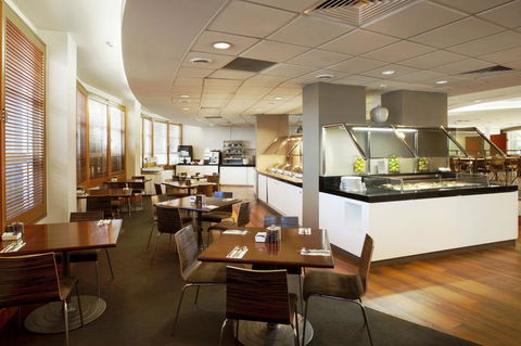 DoubleTree By Hilton Cairns - Holiday Cairns 9
